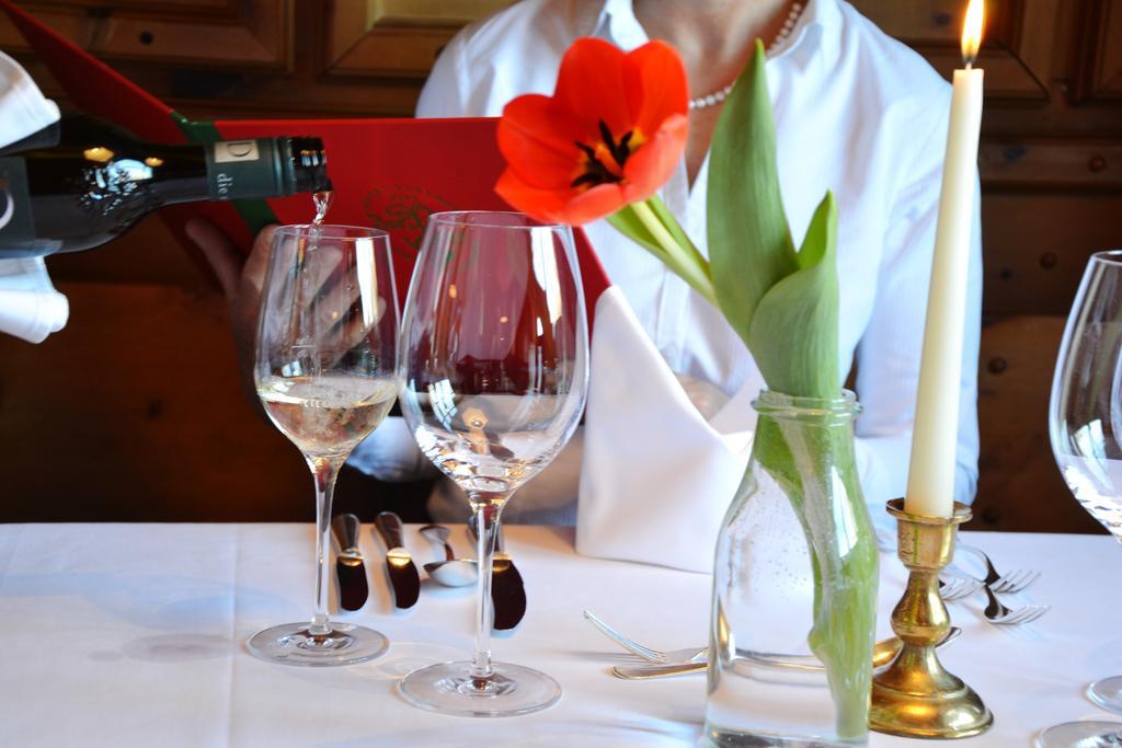 Hotel Zur Post Goldegg Bagian luar foto