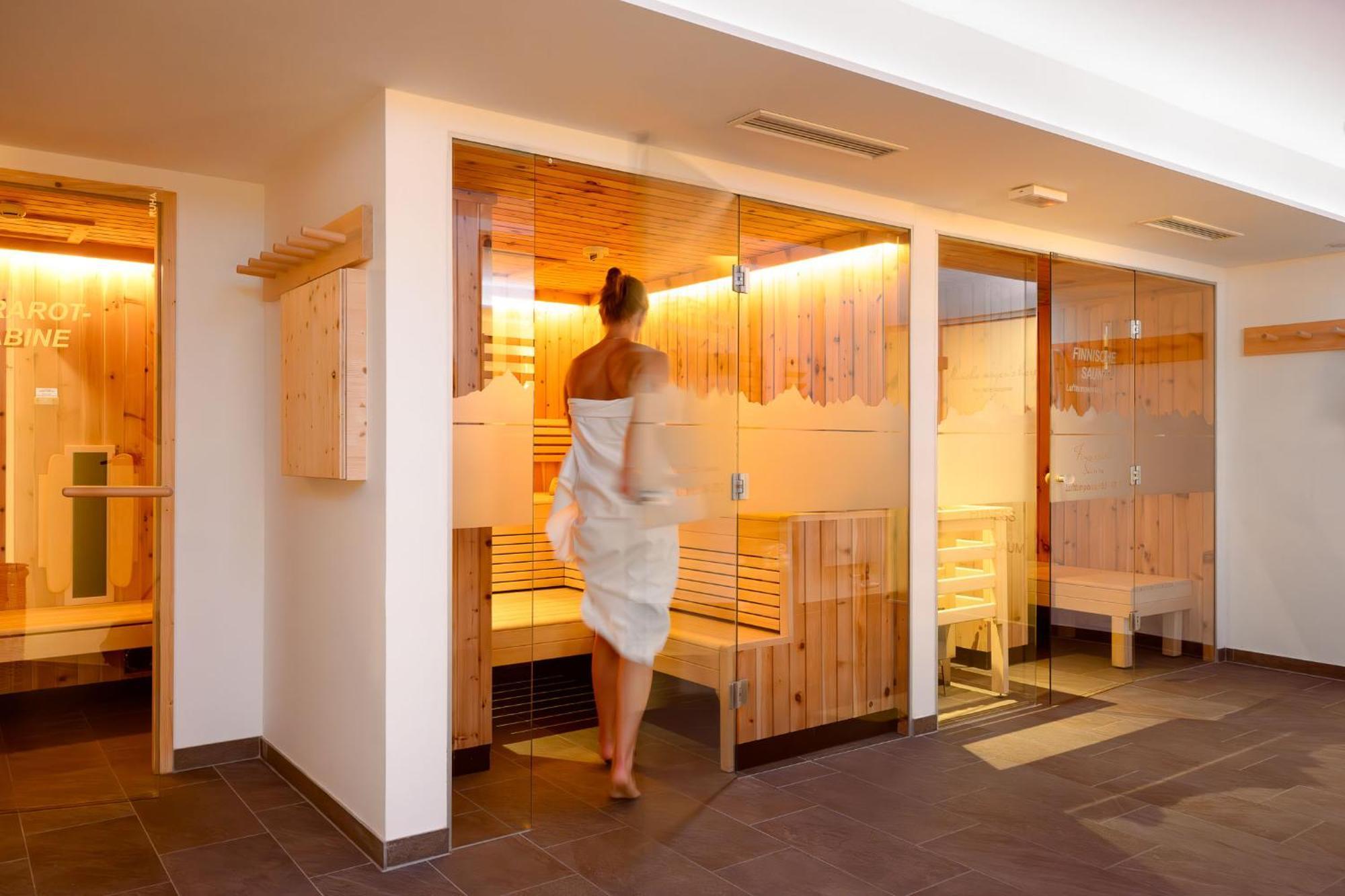 Hotel Zur Post Goldegg Bagian luar foto