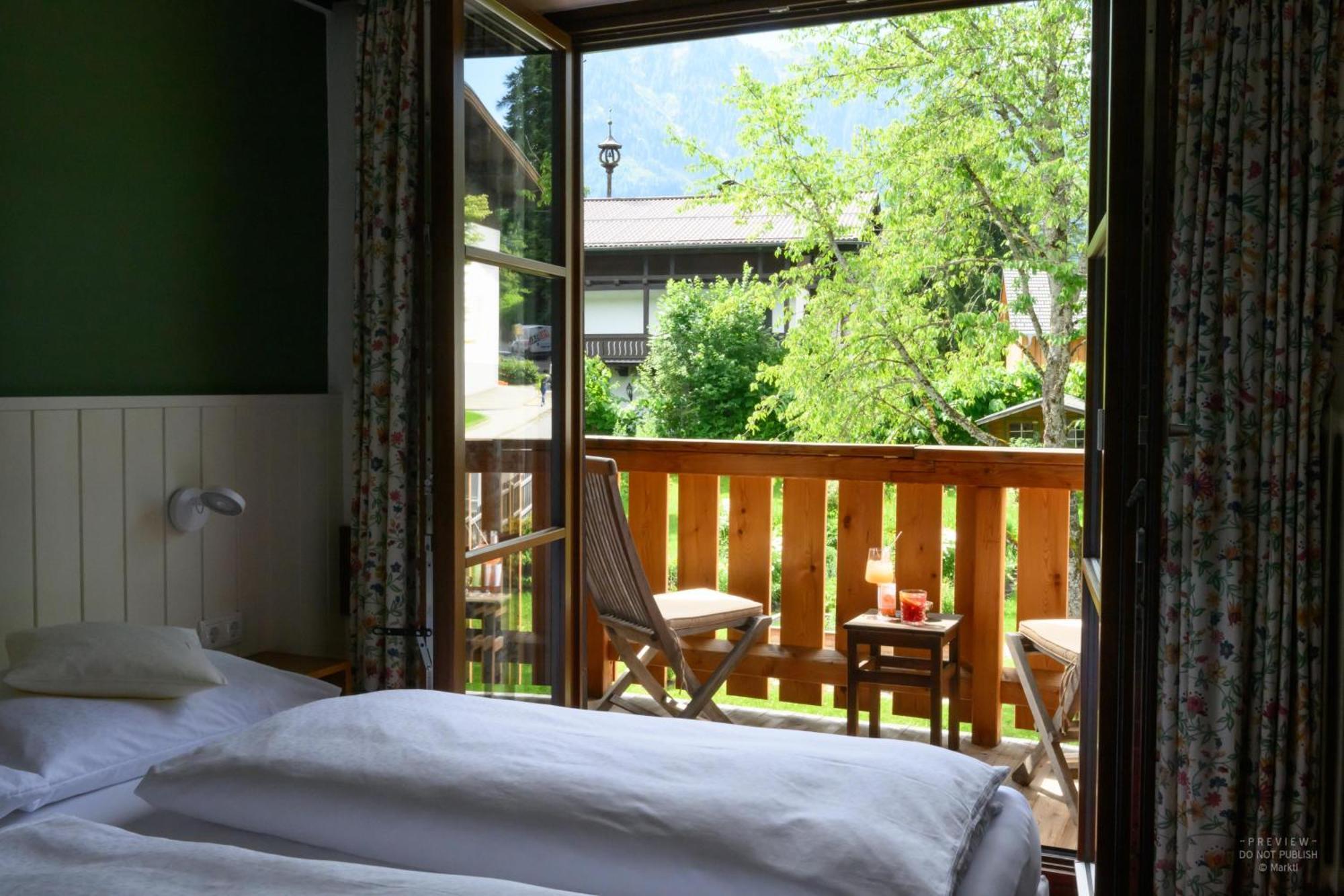 Hotel Zur Post Goldegg Bagian luar foto