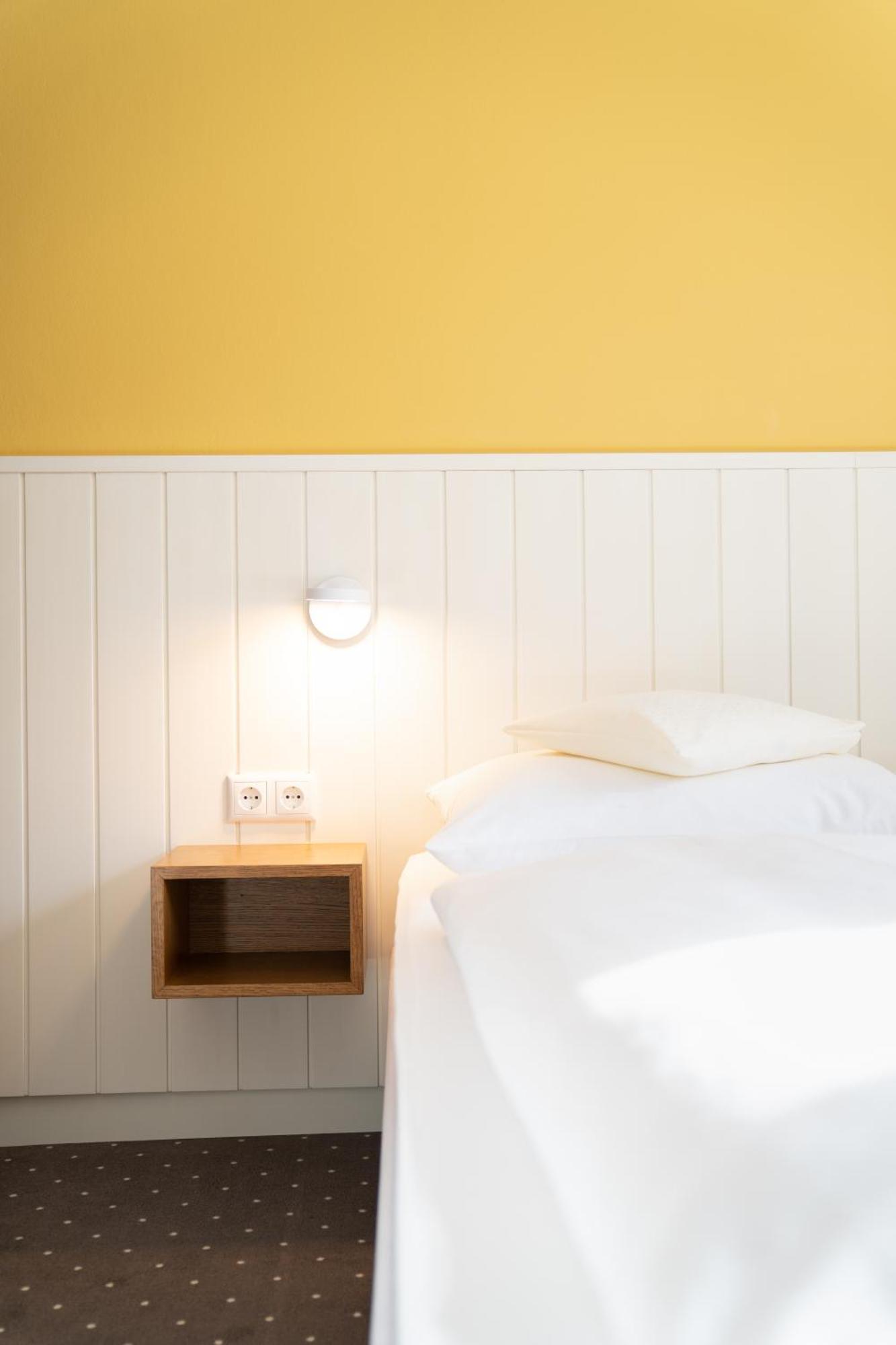 Hotel Zur Post Goldegg Bagian luar foto