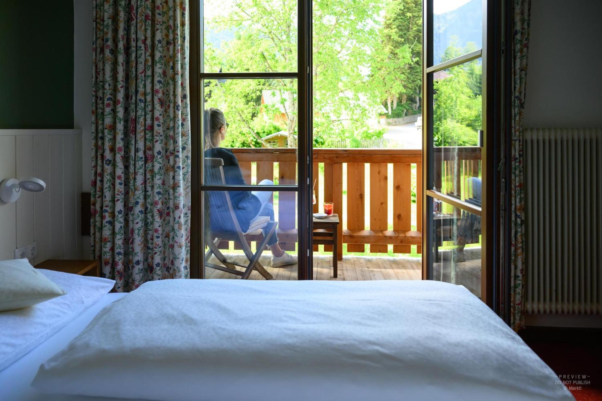 Hotel Zur Post Goldegg Bagian luar foto