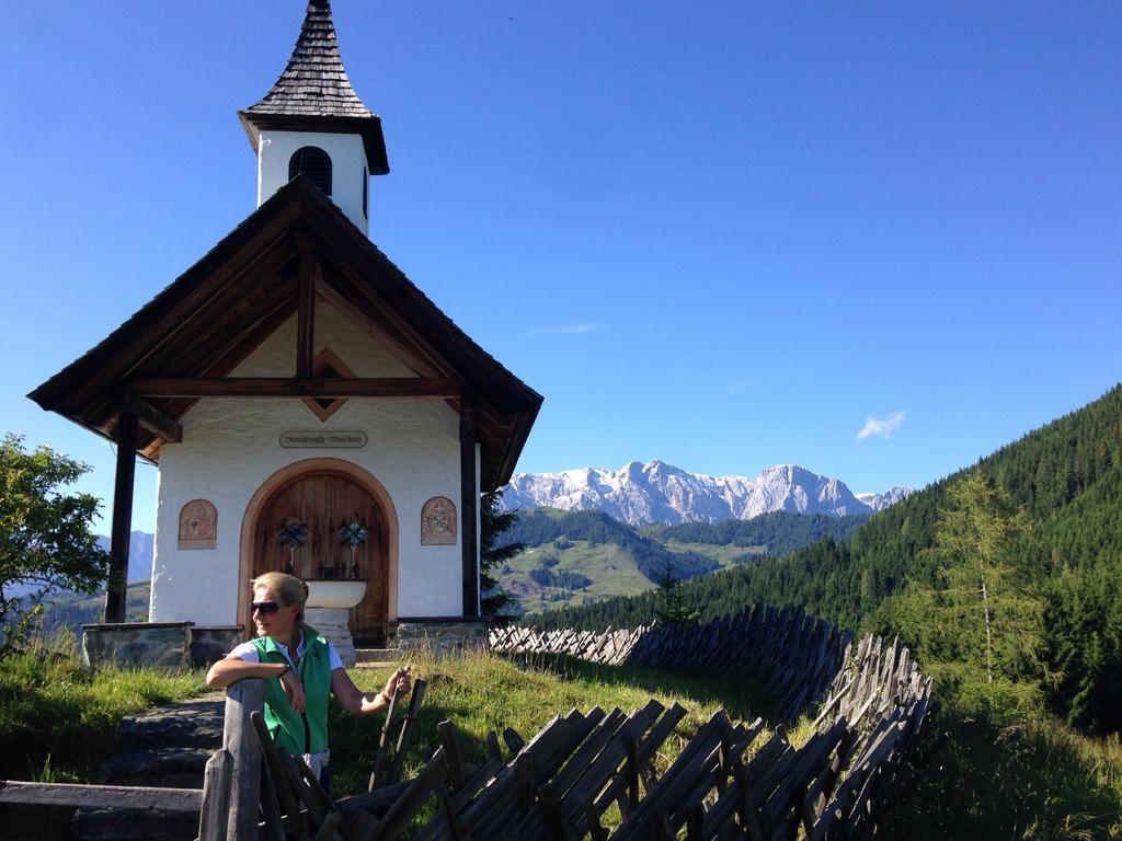 Hotel Zur Post Goldegg Bagian luar foto